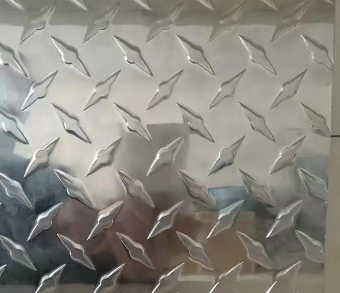���ױ�����������